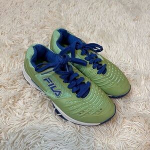 Fila Women's Axilus 2 Energized Tennis running Shoes sneakers SZ 8 green blue